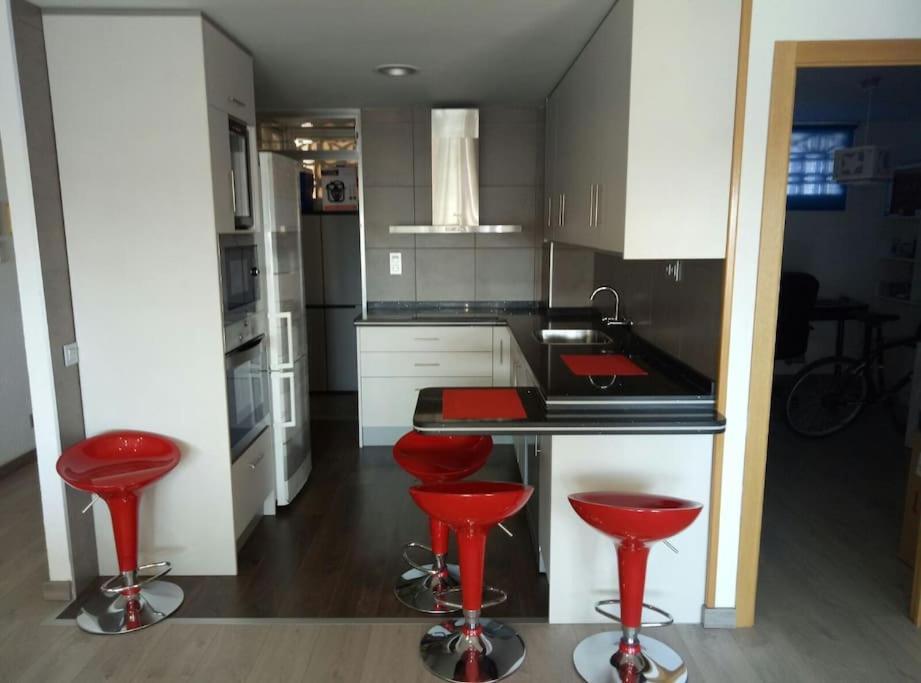 70 Sqm Apartment With Seaview In Arenales Del Sol. Esterno foto