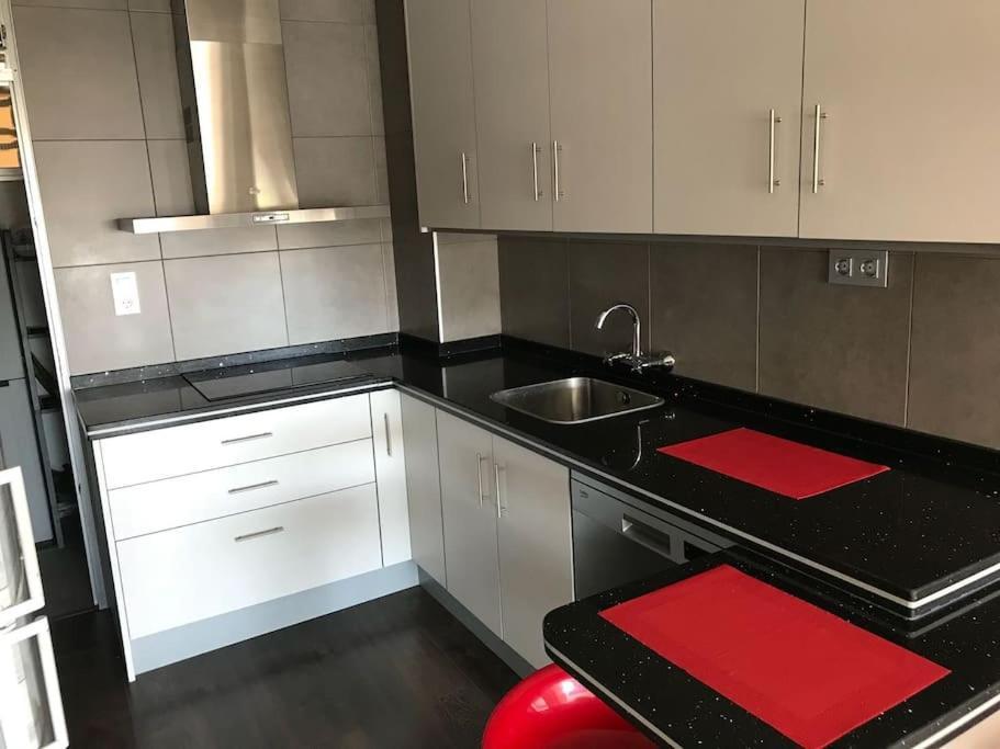 70 Sqm Apartment With Seaview In Arenales Del Sol. Esterno foto
