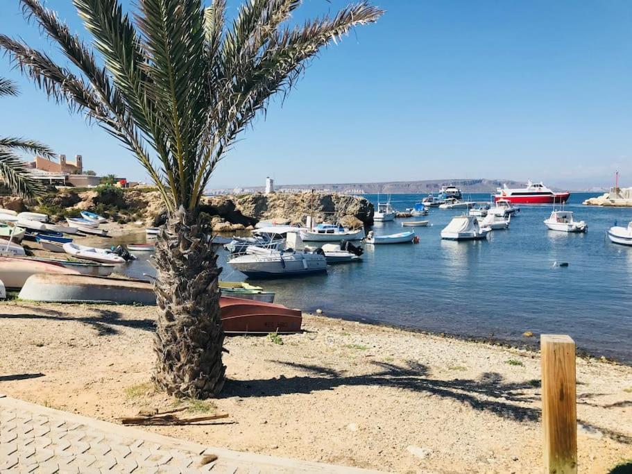 70 Sqm Apartment With Seaview In Arenales Del Sol. Esterno foto